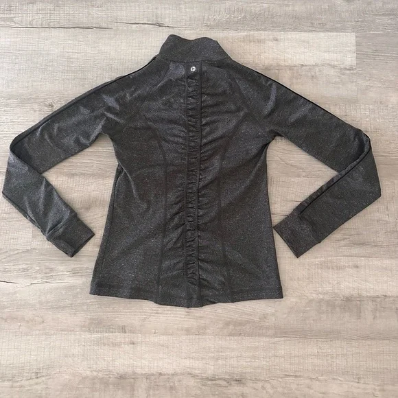 Sporty shirt - Picture 2 of 8